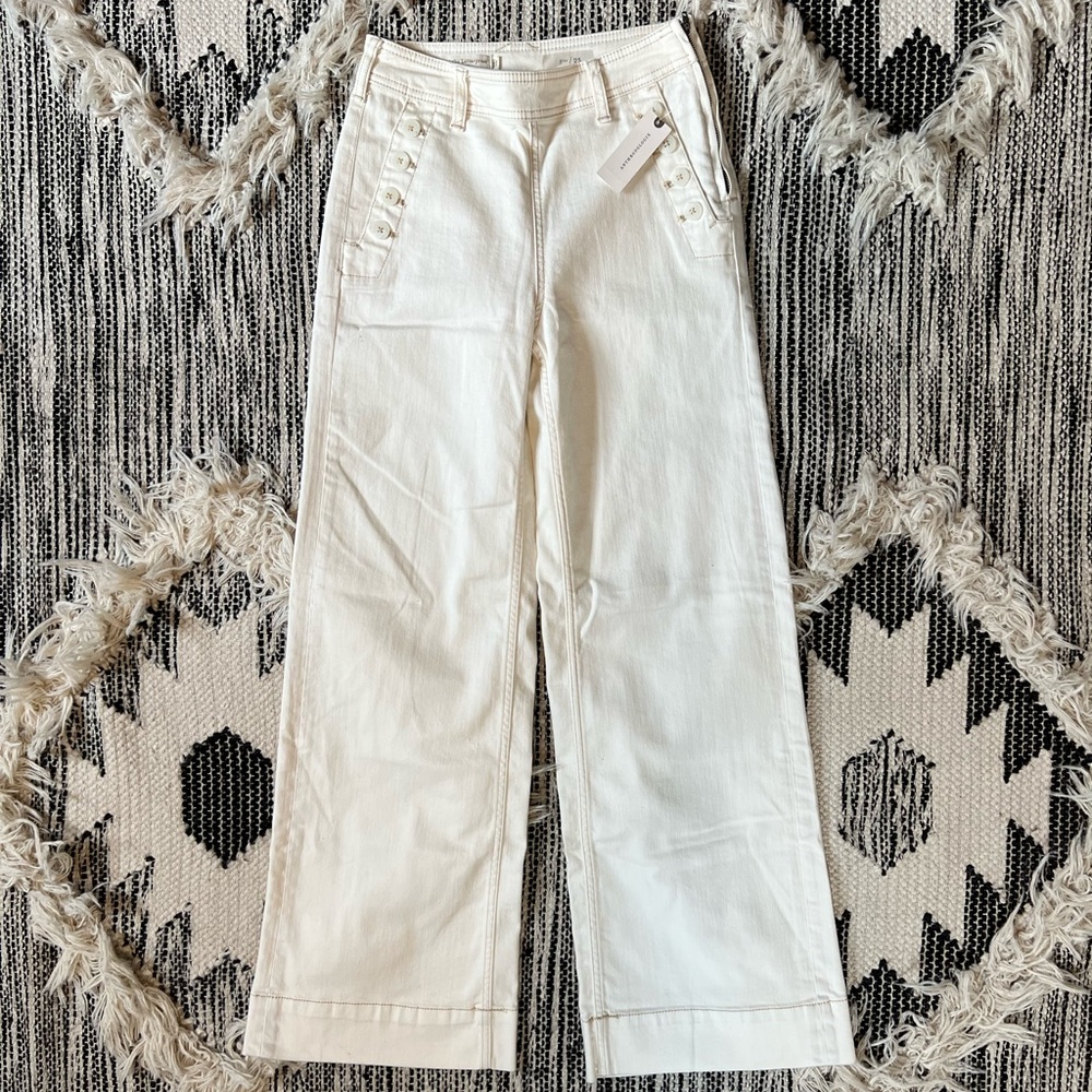 Pilcro and the Letterpress by Anthropology. High waisted cream pants. Size 25.
